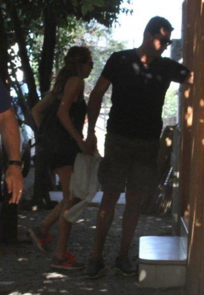 Sinem Kobal ile Kenan İmirzalıoğlu Karaköy'de