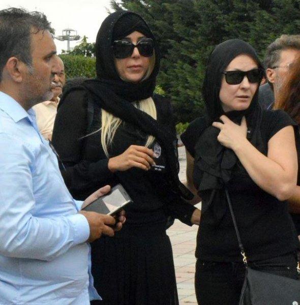 Nazlı Hamarat ölen eşini çabuk unuttu