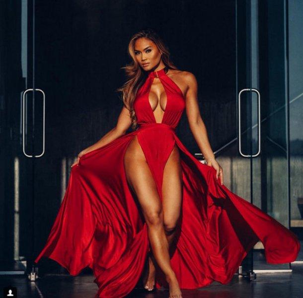 Daphne Joy yürek hoplattı 