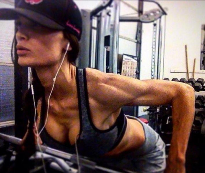 Genç öğretmen Mindi Jensen ön yargı kurbanı oldu