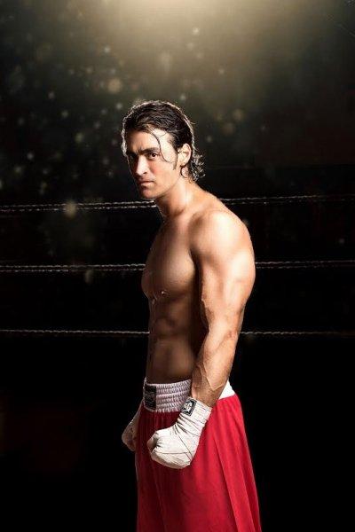 Sarp Levendoğlu ringten inmiyor