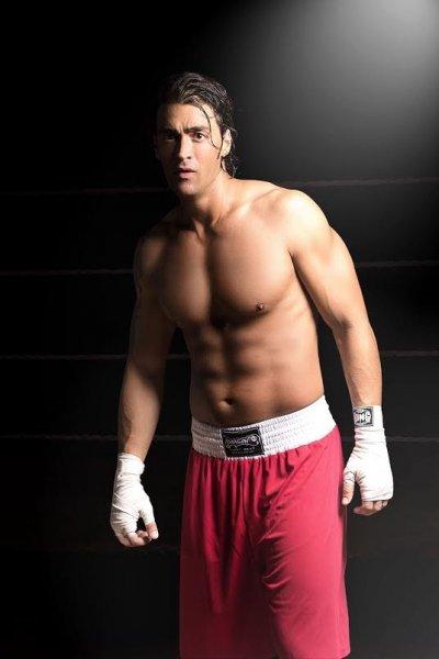 Sarp Levendoğlu ringten inmiyor