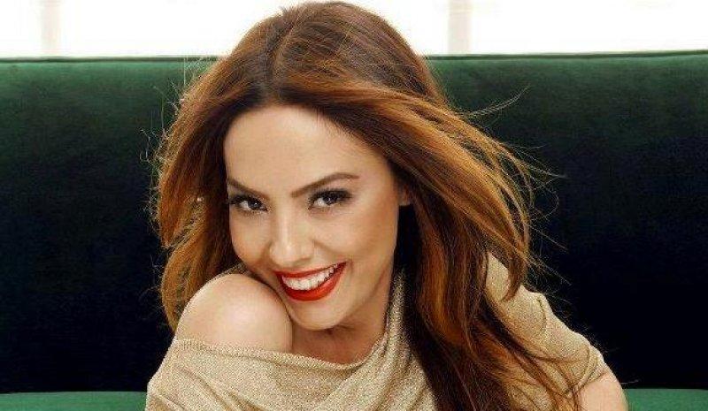 Ebru Gündeş: Botoks ve göğüs estetiğinden başka operasyon yaptırmadım