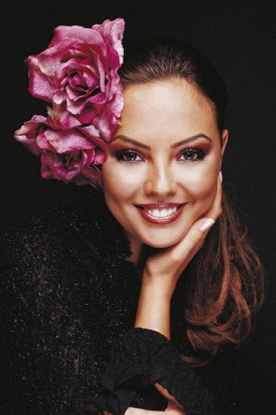 Ebru Gündeş: Botoks ve göğüs estetiğinden başka operasyon yaptırmadım