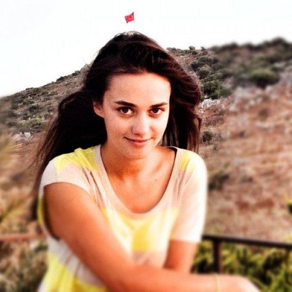  Hande Soral sonbahar gelini oldu 