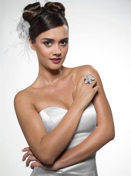  Hande Soral sonbahar gelini oldu 