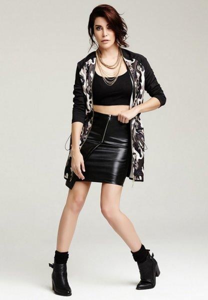 Deniz Akkaya takipçisini rezil etti