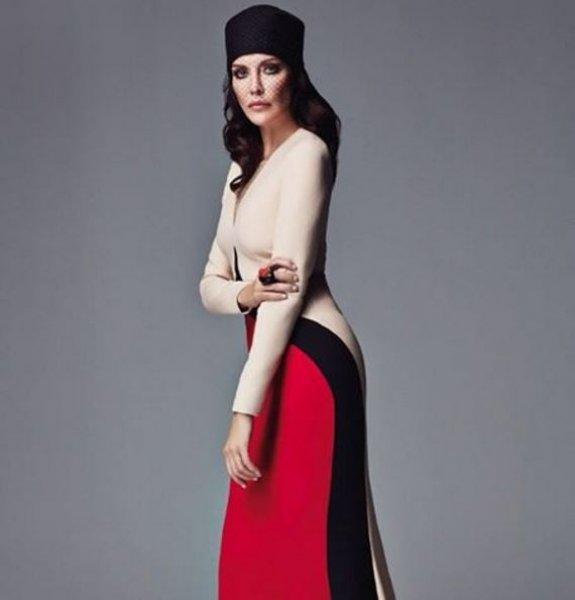 Deniz Akkaya takipçisini rezil etti