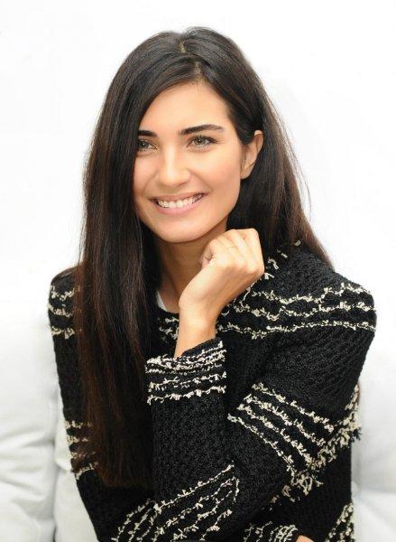 Tuba Büyüküstün Vatikan'da ödül aldı