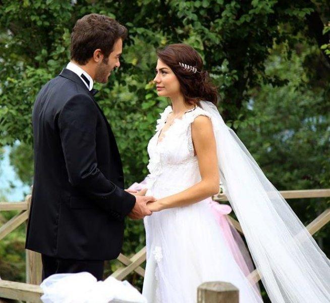 Televizyon dizilerindeki en güzel gelinlikler