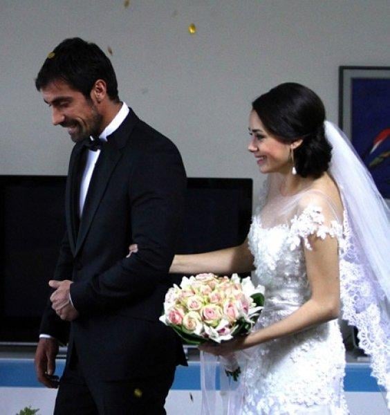 Televizyon dizilerindeki en güzel gelinlikler