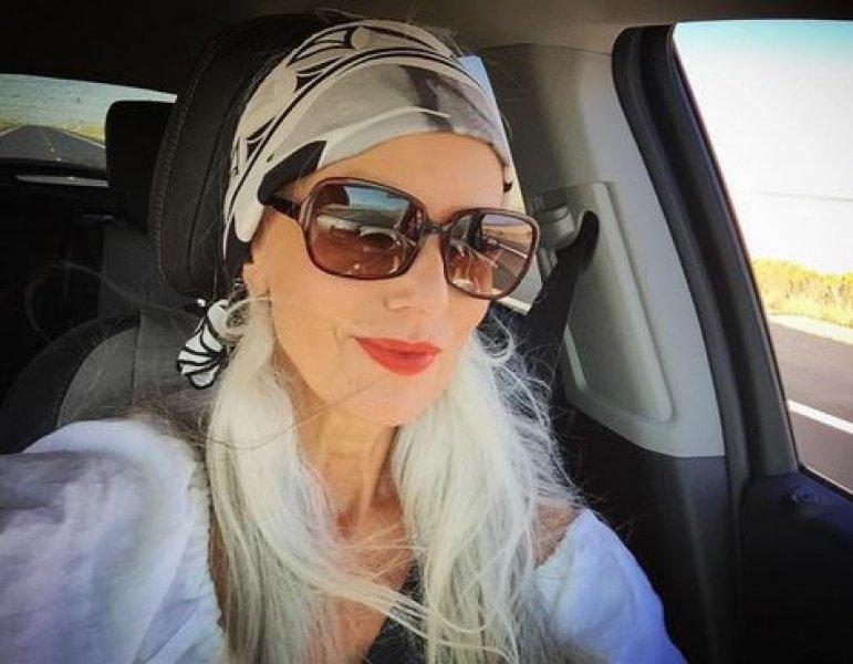 59 yaşındaki model Yasmina Rossi'nin fiziği görenleri şaşırtıyor 