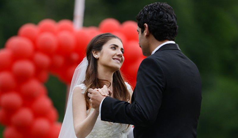 Televizyon dizilerindeki en güzel gelinlikler