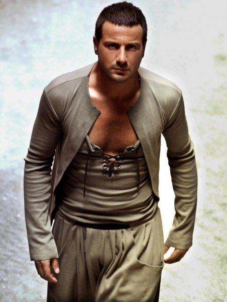 Ünlü isimlerin eski meslekleri 