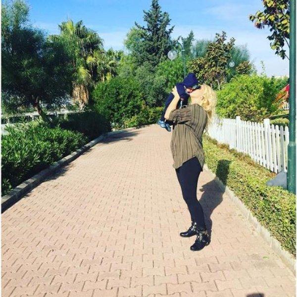 Ünlülerin objektifinden 16 Kasım Instagram paylaşımları 