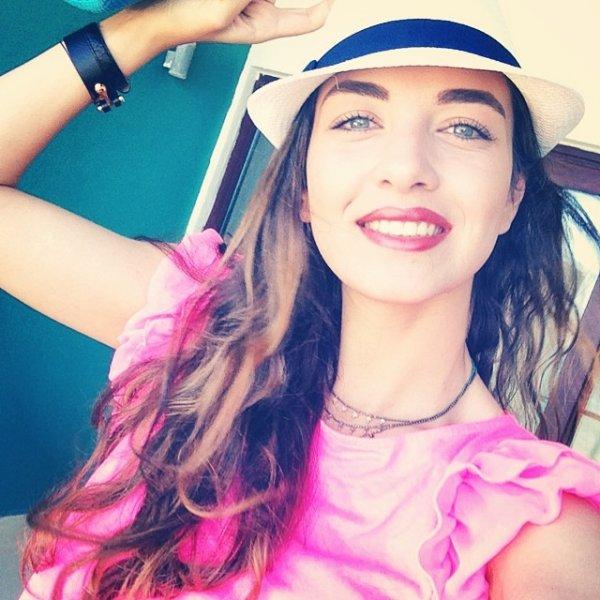 Güzel oyuncu Aslıhan Güner'in Instagram fotoğrafları 