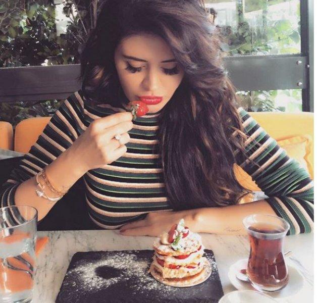 Ünlülerin objektifinden 16 Kasım Instagram paylaşımları 