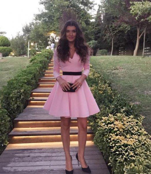 Güzel oyuncu Aslıhan Güner'in Instagram fotoğrafları 