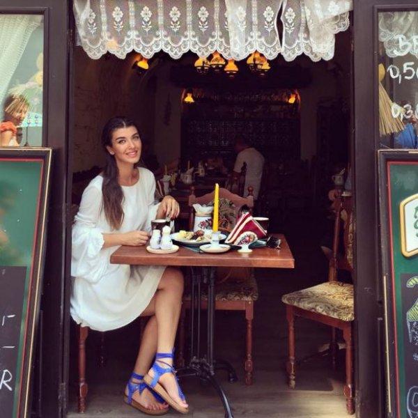 Güzel oyuncu Aslıhan Güner'in Instagram fotoğrafları 