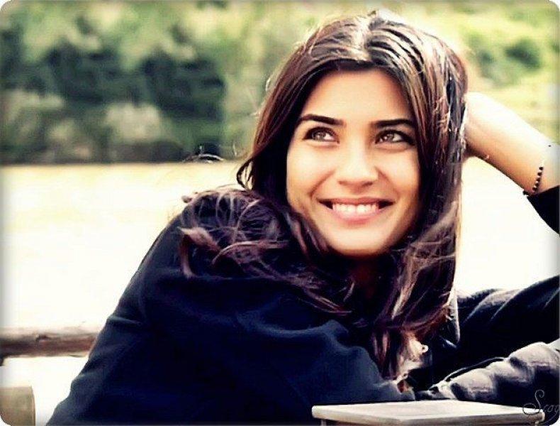 Tuba Büyüküstün: Saçımı en çok annem beğendi