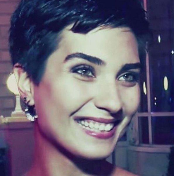 Tuba Büyüküstün: Saçımı en çok annem beğendi