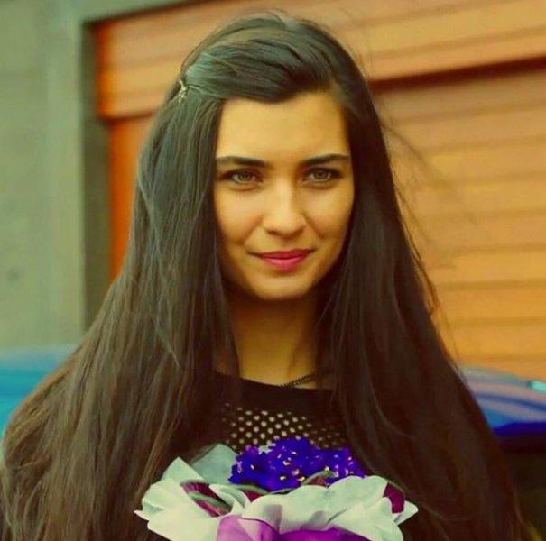 Tuba Büyüküstün: Saçımı en çok annem beğendi