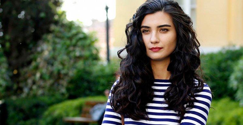 Tuba Büyüküstün: Saçımı en çok annem beğendi