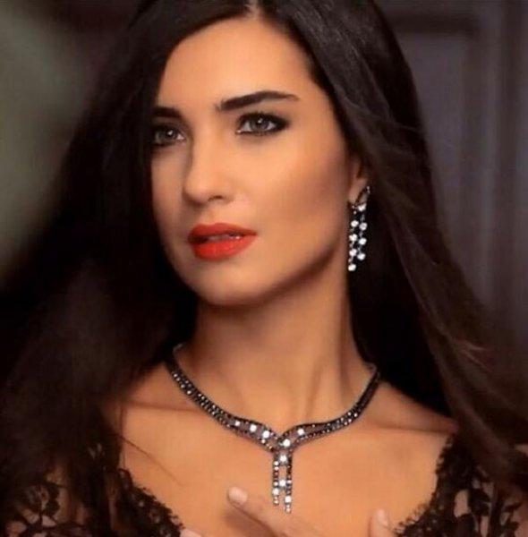 Tuba Büyüküstün: Saçımı en çok annem beğendi