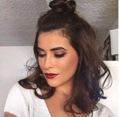 Kürt kızı Sazan Barzani