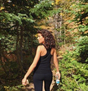 Kürt kızı Sazan Barzani