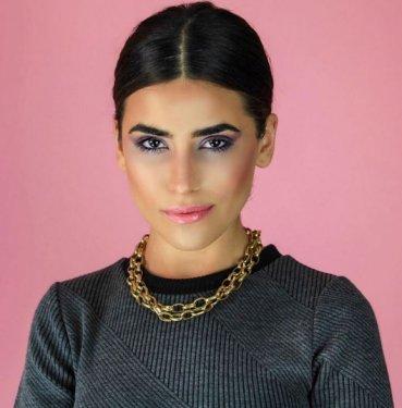 Kürt kızı Sazan Barzani