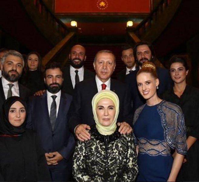 Wilma Elles çocuklarına İslam’ı öğretecek