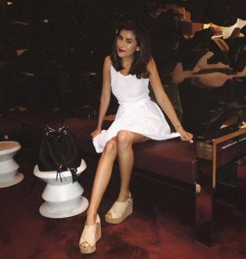 Kürt kızı Sazan Barzani