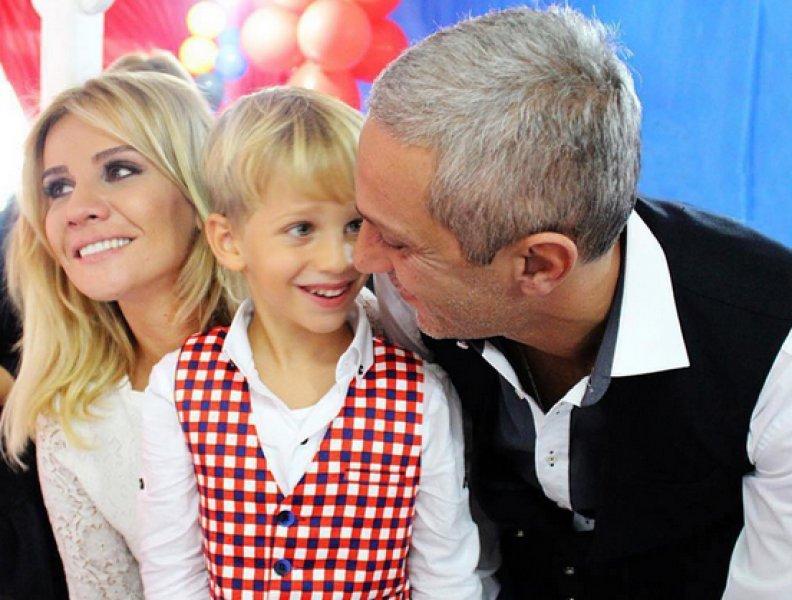 Ünlü sunucu Esra Erol ikinci kez anne oldu