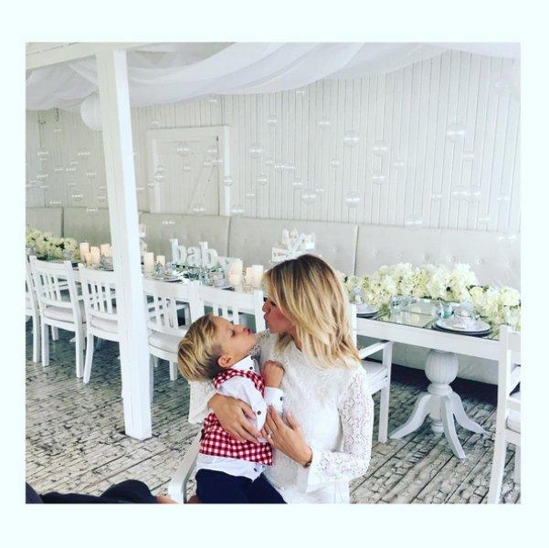 Ünlü sunucu Esra Erol ikinci kez anne oldu