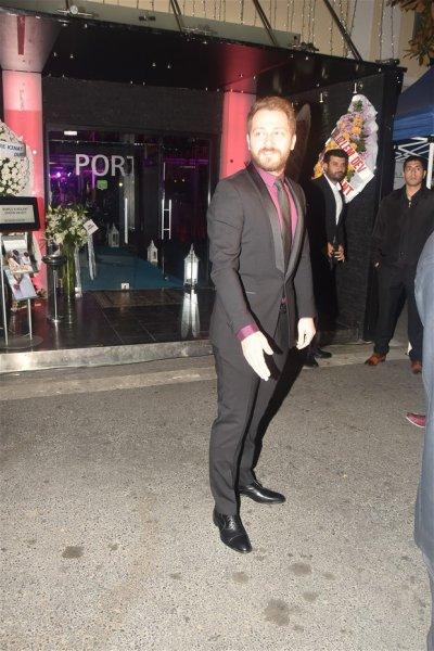 Bülent Emrah Parlak ve Burcu Gönder evlendi