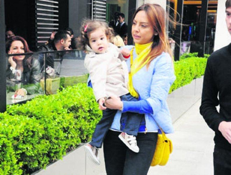 Ünlülerin hamilelik görüntüleri