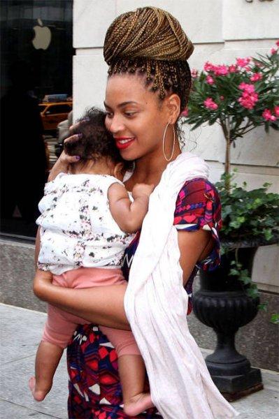 Ünlülerin hamilelik görüntüleri