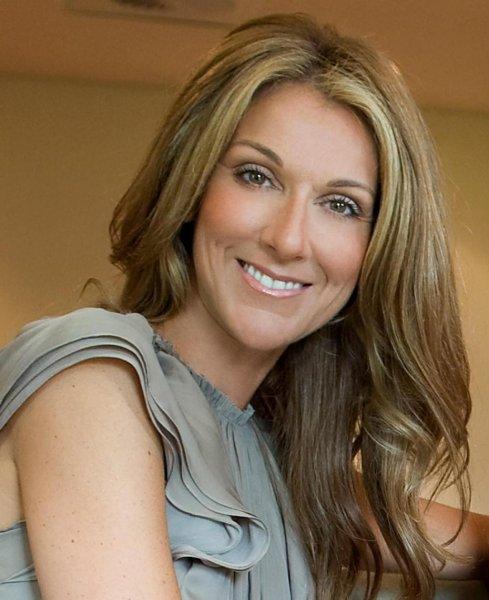 Gülümsemesini estetiğe borçlu ünlüler