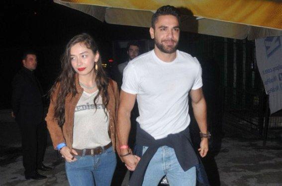 Kadir Doğulu ile Neslihan Atagül nişanlandı