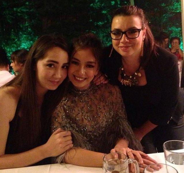 Kadir Doğulu ile Neslihan Atagül nişanlandı