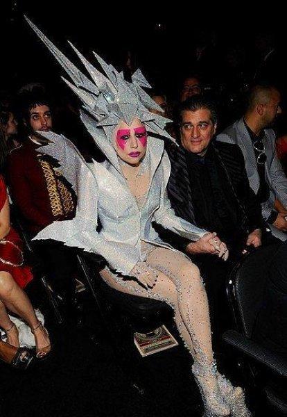 Lady Gaga'nın sınırları zorlayan kostümleri 