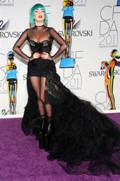 Lady Gaga'nın sınırları zorlayan kostümleri 