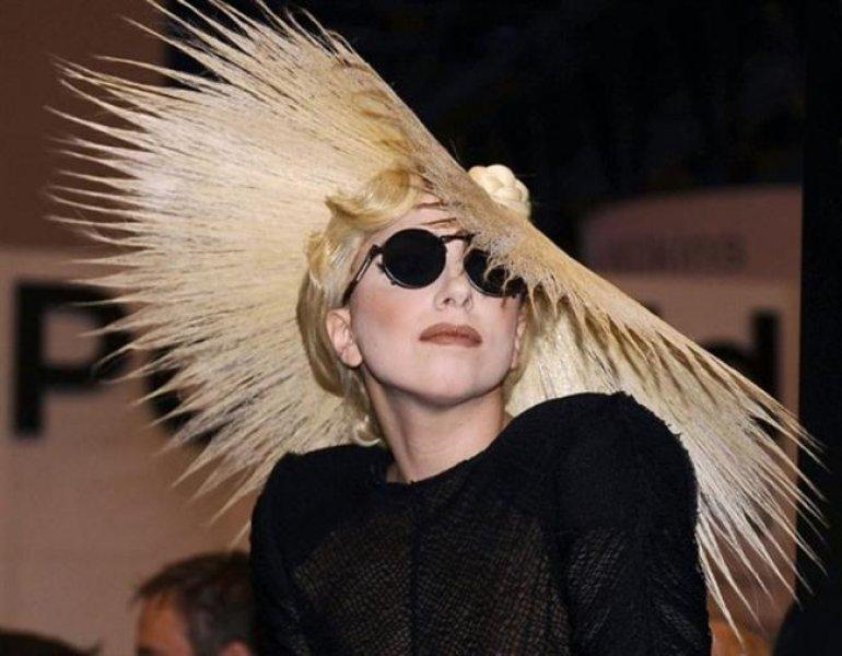 Lady Gaga'nın sınırları zorlayan kostümleri 