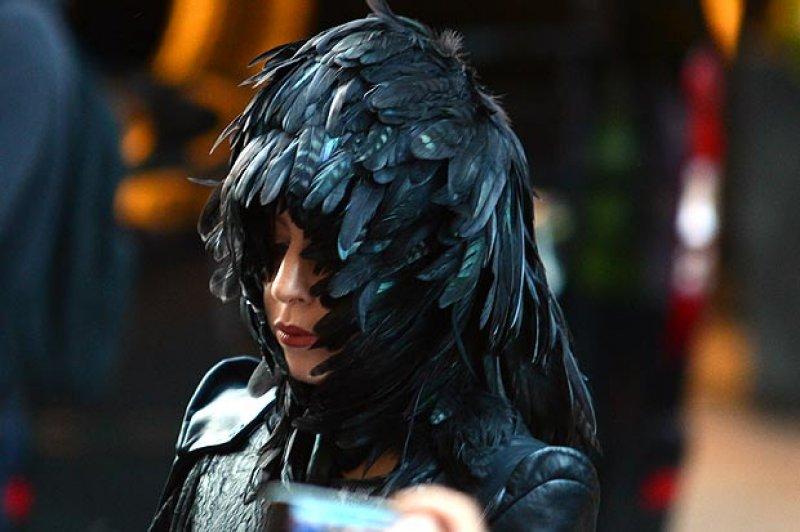 Lady Gaga'nın sınırları zorlayan kostümleri 