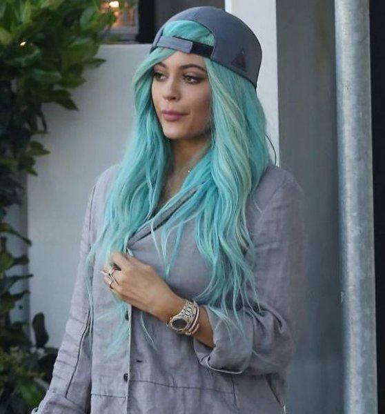 Kardashian Ailesi'nden 16 moda trendi