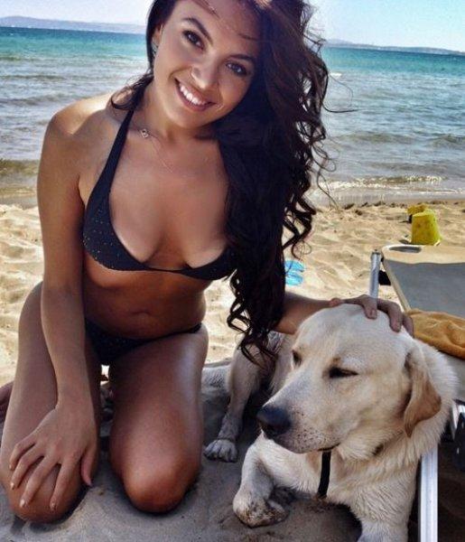 Adriana Lima'ya benzetilen İzmirli avukat 