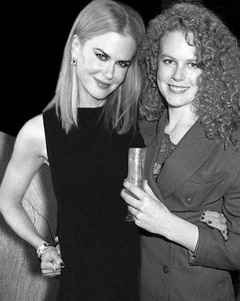 Ünlüler kendi gençlikleriyle poz verdi 