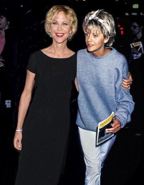 Ünlüler kendi gençlikleriyle poz verdi 