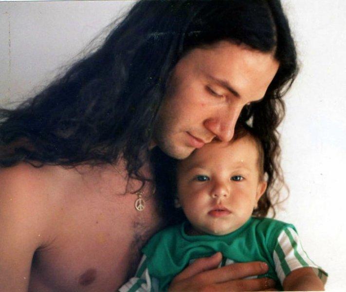 İntihar ederek hayatına son veren 21 ünlü